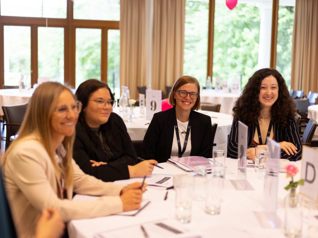 Neue Initiative zur Förderung weiblicher IT-Nachwuchsführungskräfte