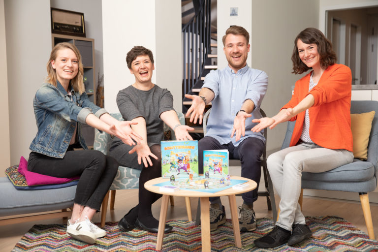 Die SCHOTTERBANDE: Crowdfunding für Finanzbildungsspiel