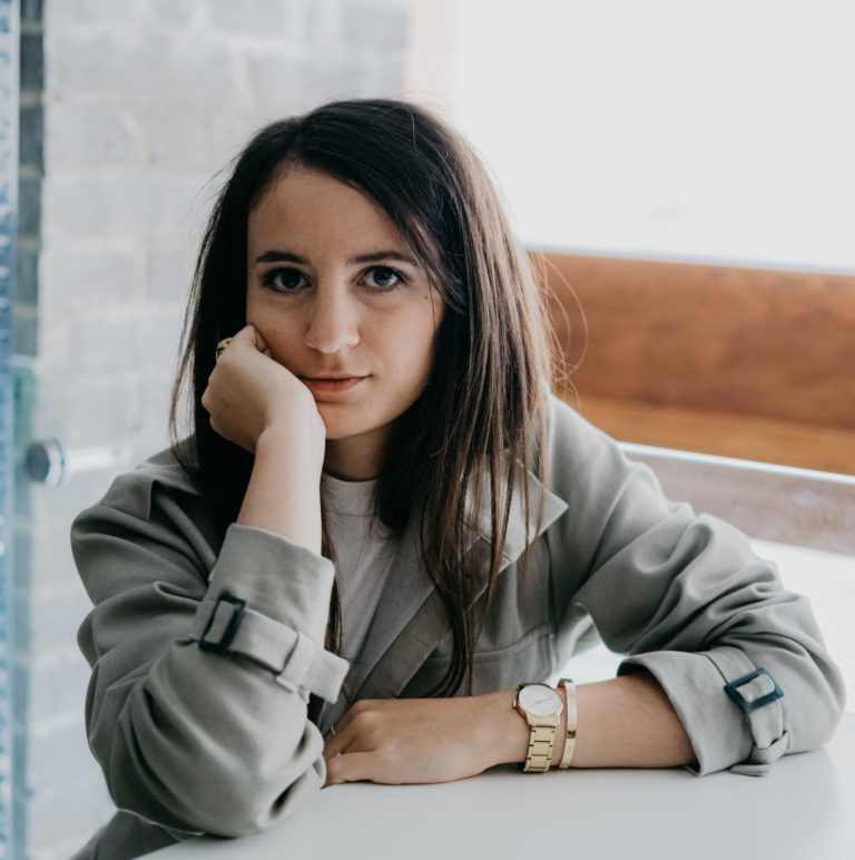 Im Handel: Streetwear auf leeren Straßen