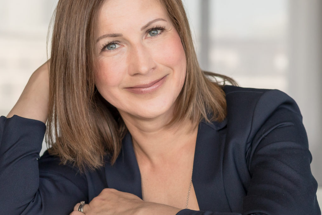 Neu bei SHEconomy: Shades of Leadership von Nicole Bastien