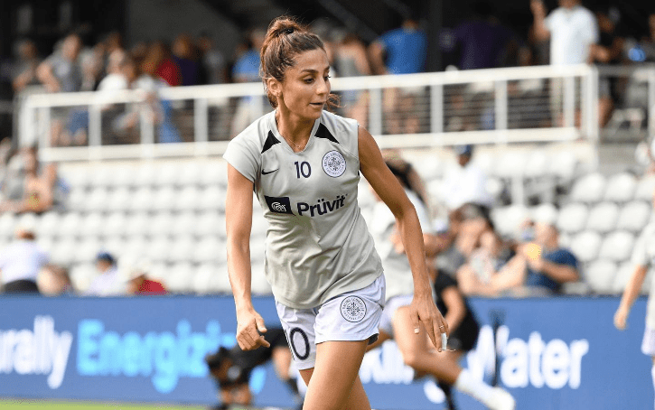 Fußballerin Nadia Nadim – Ein Role Model