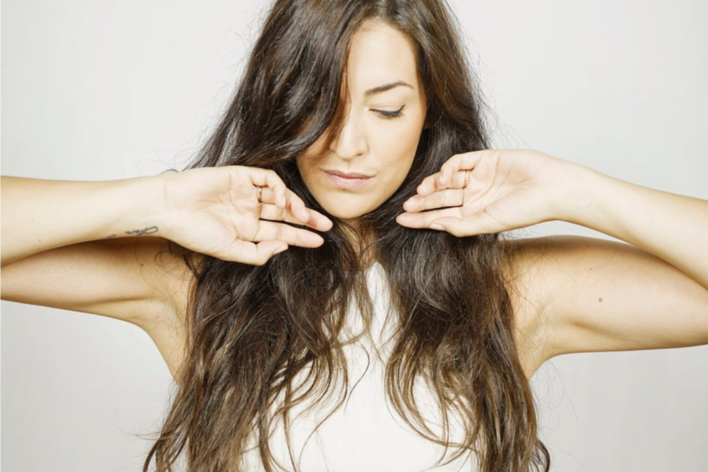 Jetzt reinhören: „MINERVA“-Laudatorin Clara Blume stellt ihr neues Album vor