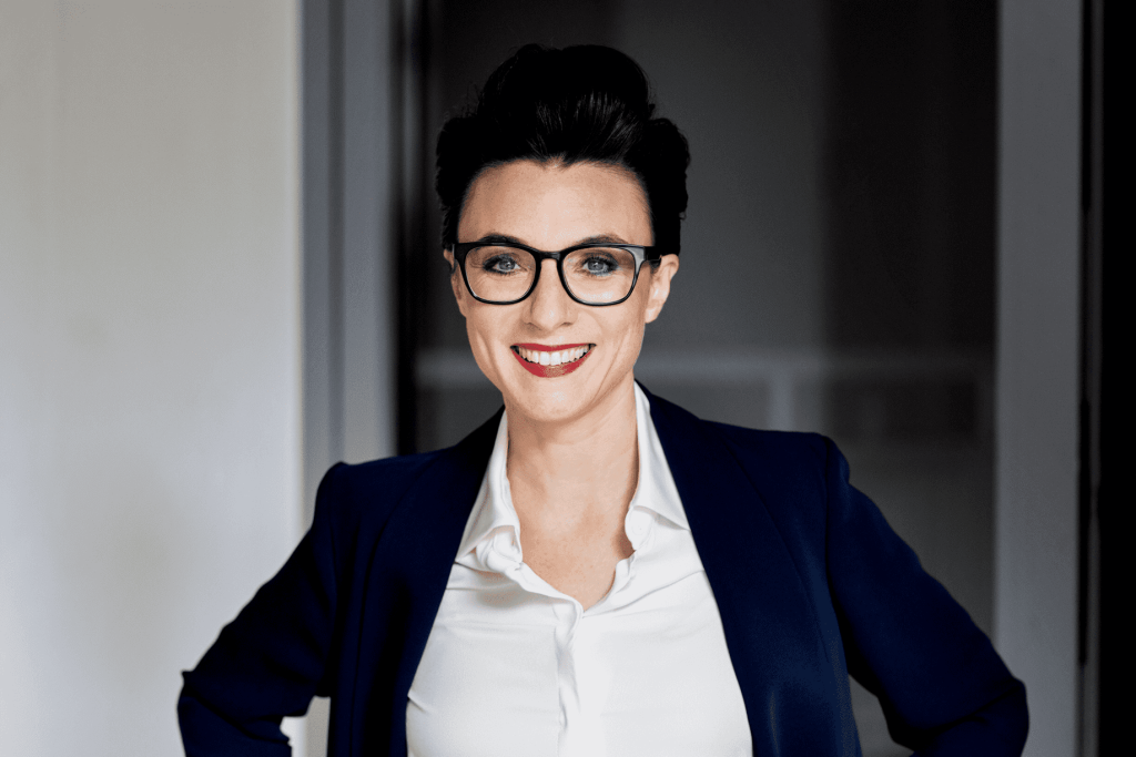 Christina Antlanger-Winter