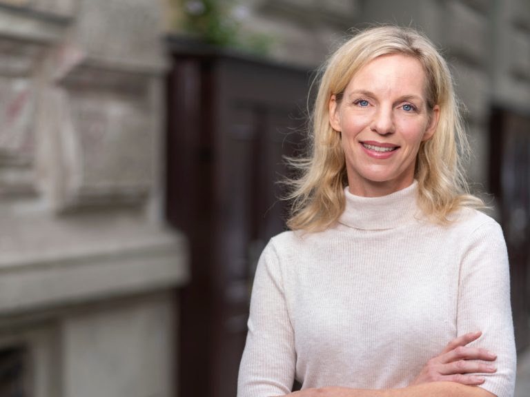 Frauen in Führung: Headhunter spielen zentrale Rolle