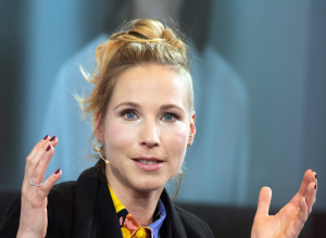 Jede Frau auf der Bühne soll eine weitere auf die Bühne bringen