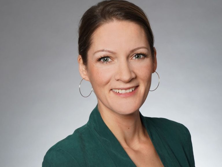 Führungswechsel bei dentsu: Lara Jelinski übernimmt von Bettina Schuckert